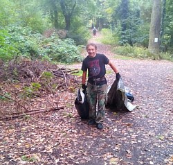 Úklid lesa v Hodkovičkách 18 září